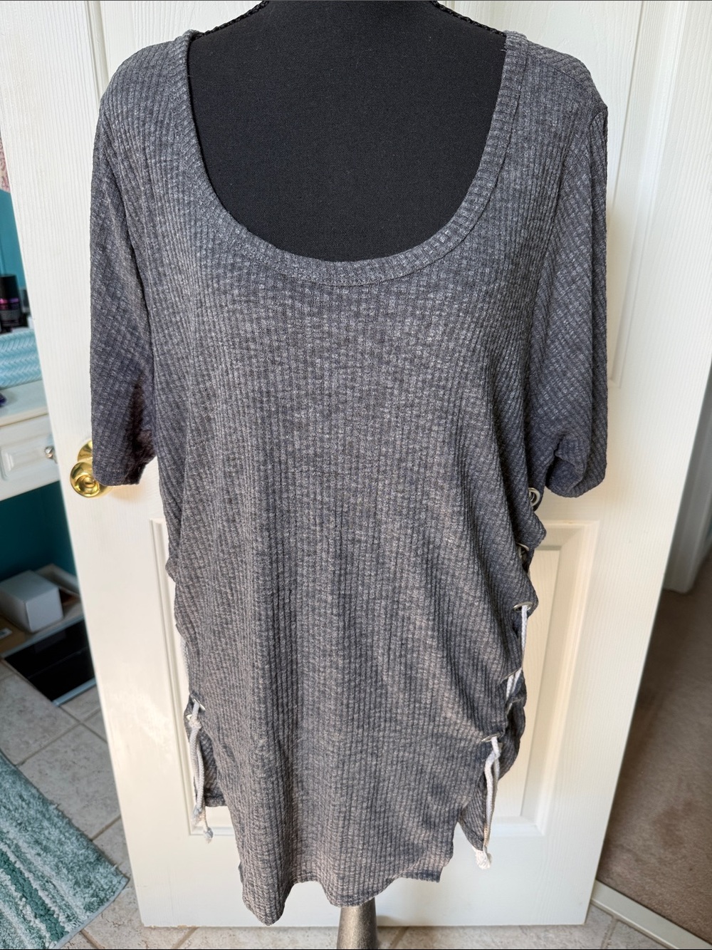 Women's Gray Ribbed Scoop-Neck Tunic with Side Tie Accents